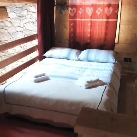 Bed and breakfast L'abric - Centro Storico Di Limonetto