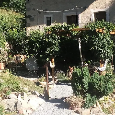 Bed & Breakfast L'abric - Centro Storico Di Limonetto