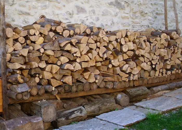 Bed & Breakfast L'abric - Centro Storico Di Limonetto 3*