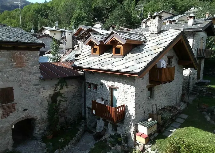 Bed & Breakfast L'abric - Centro Storico Di Limonetto 3*